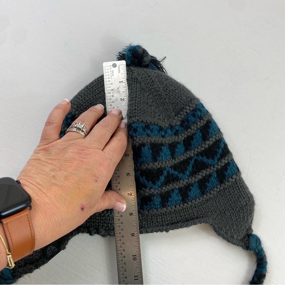 Nike ACG Women’s Winter Hat Beanie - Picture 11 of 12
